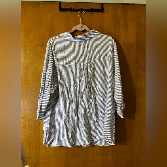 NAÏF Oversized Striped Blouse - Picture 6 of 6